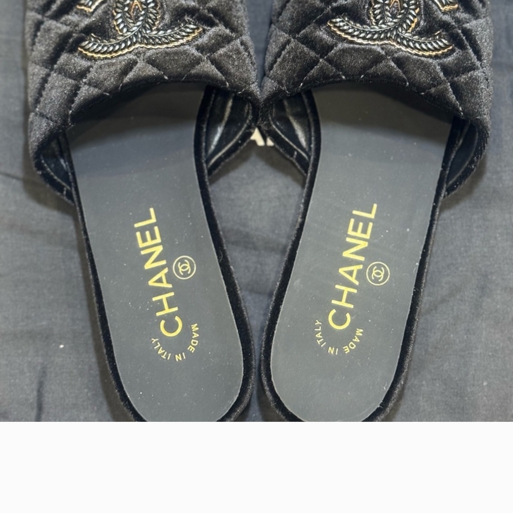 Black Quilted Slide Sandals NOVELTY 39 - Picture 2 of 5